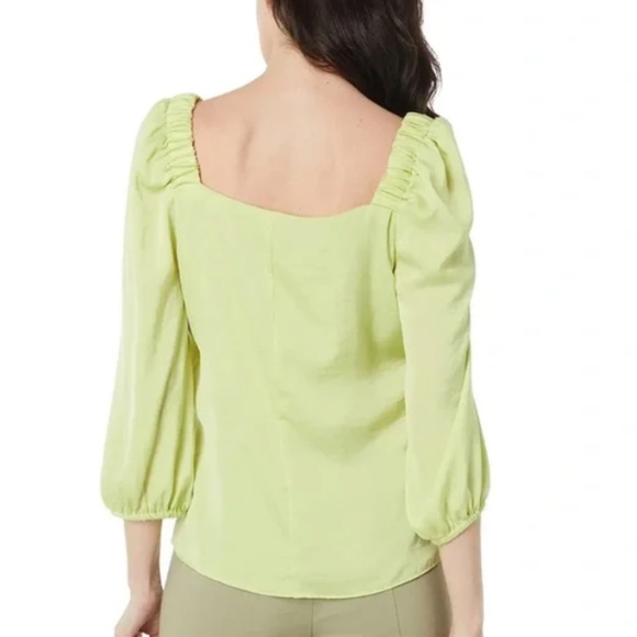 Vince Camuto 3/4 Sleeve Ruch Shoulder V-Neck - Medium - Picture 2 of 5